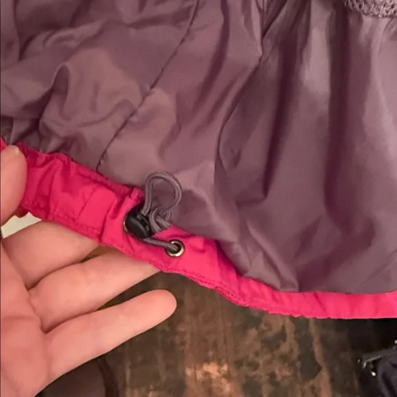 The North Face Fuchsia Hooded Jacket - Picture 5 of 7